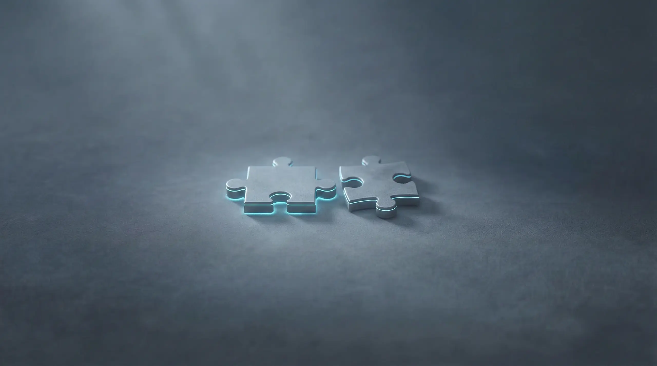 Comparaison visuelle entre un site web template et un site web sur mesure sur deux écrans côte à côte