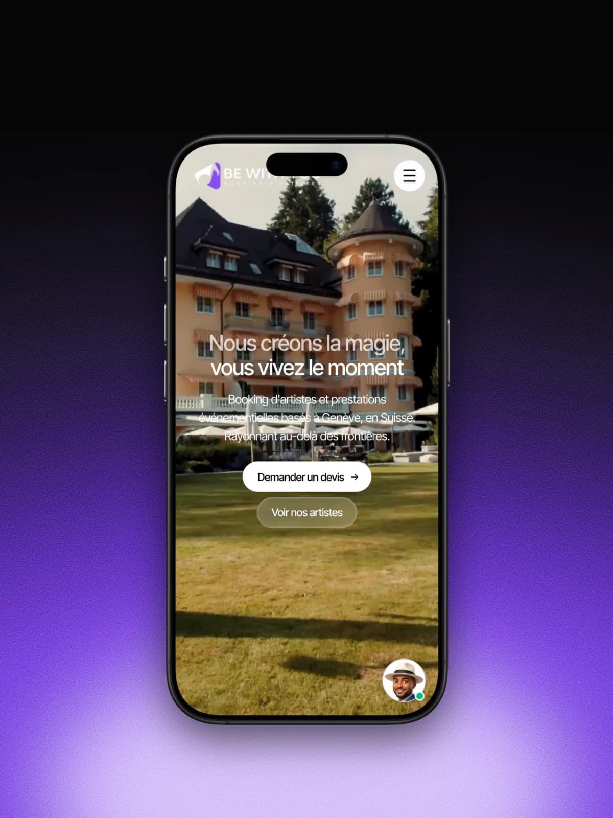 Site de Be With You Events (événementiel et booking d'artistes) affiché sur un iPhone
