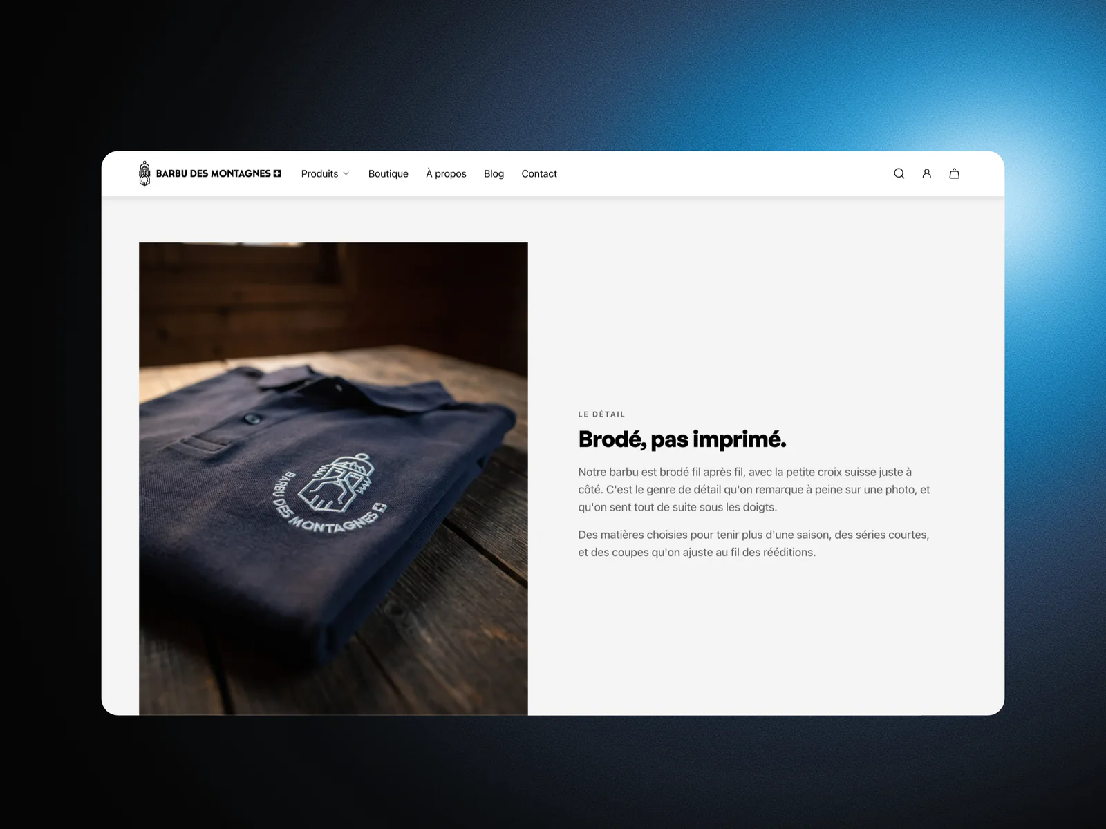 Section brodé, pas imprimé de l'accueil Barbu des Montagnes : le logo brodé sur un polo bleu marine