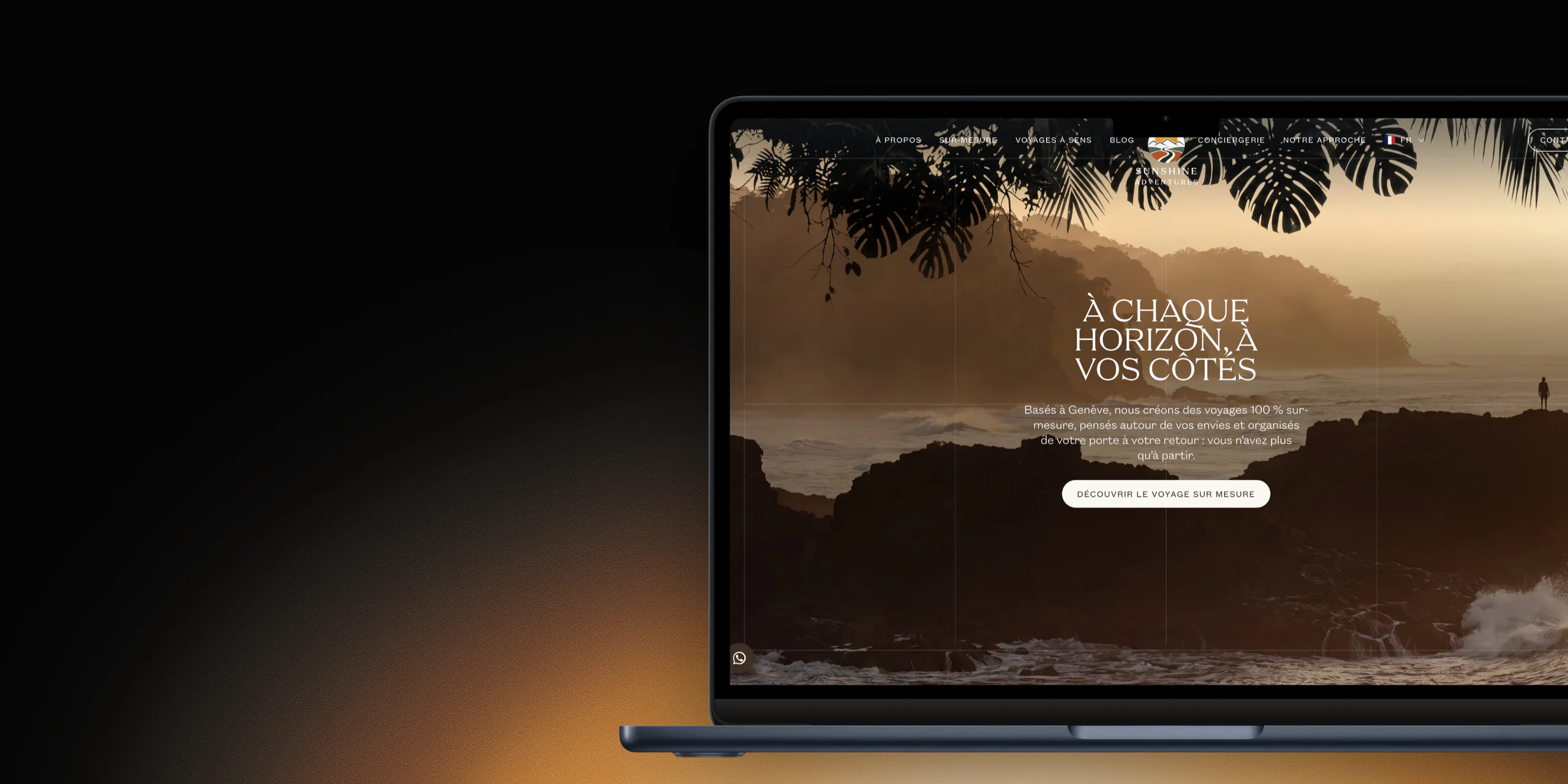 Page d'accueil de Sunshine Adventures sur un MacBook : à chaque horizon, à vos côtés